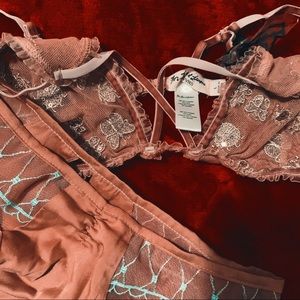 For love and lemons Skivvies Set 🍯